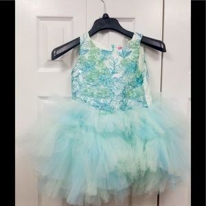 Le pink size 6 girls dress